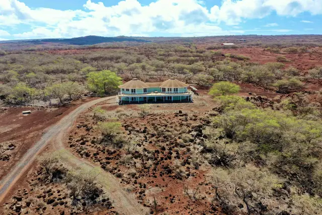 Listing Image for 3035 Kalua Koi Rd 9 of 30