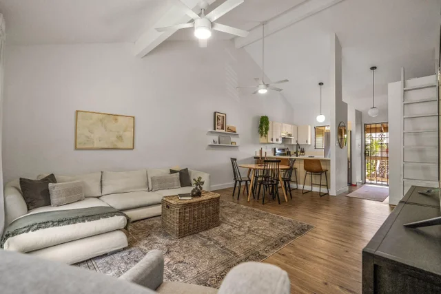 Listing Image for 15 Kulanihakoi St 14f 1 of 33