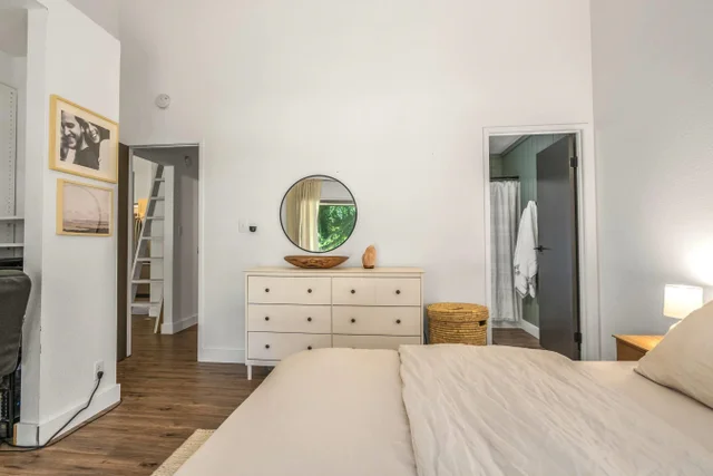 Listing Image for 15 Kulanihakoi St 14f 15 of 33