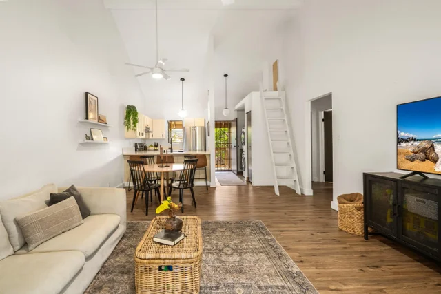 Listing Image for 15 Kulanihakoi St 14f 5 of 33