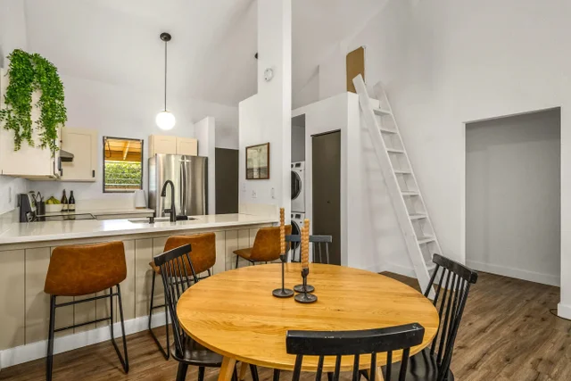 Listing Image for 15 Kulanihakoi St 14f 7 of 33