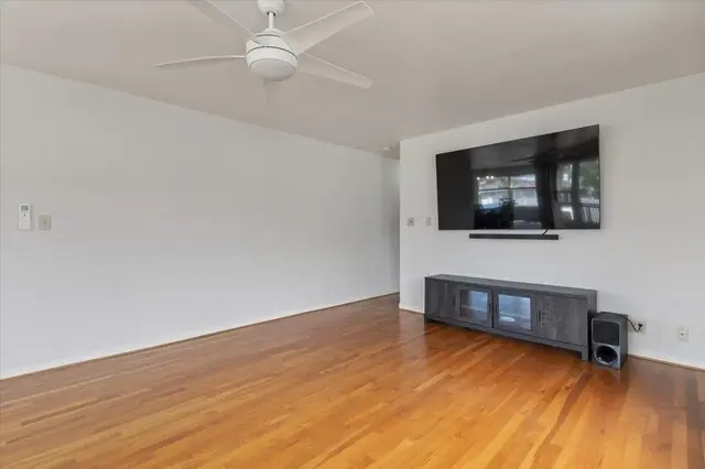 Listing Image for 345 Ohaa St 15 of 47