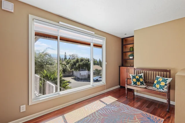 Listing Image for 49 Hiwalani Loop 10 of 49