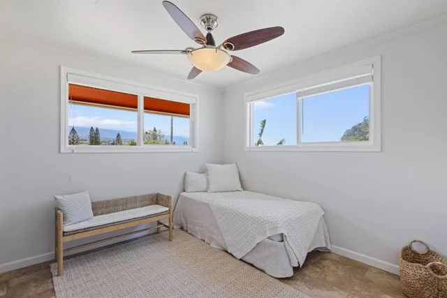 Listing Image for 49 Hiwalani Loop 17 of 49