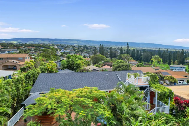 Listing Image for 49 Hiwalani Loop 24 of 49