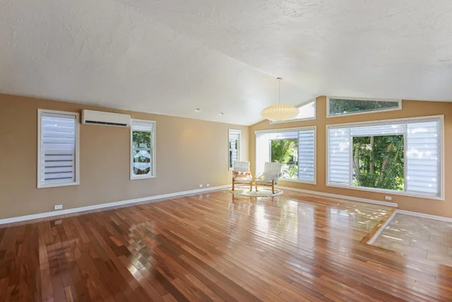 Listing Image for 49 Hiwalani Loop 5 of 49