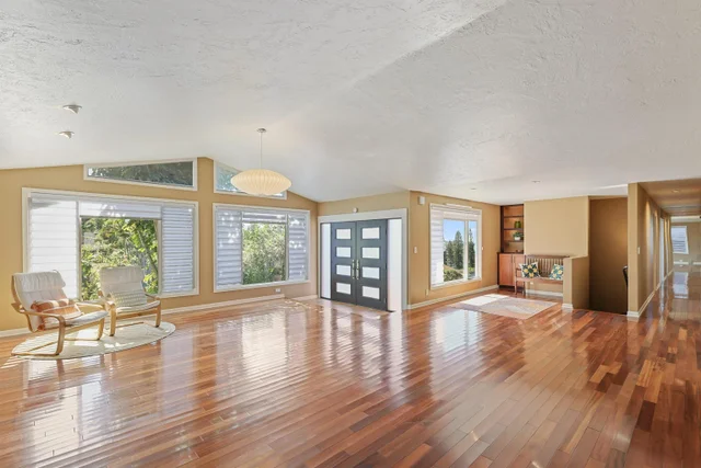 Listing Image for 49 Hiwalani Loop 6 of 49