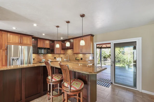 Listing Image for 49 Hiwalani Loop 7 of 49