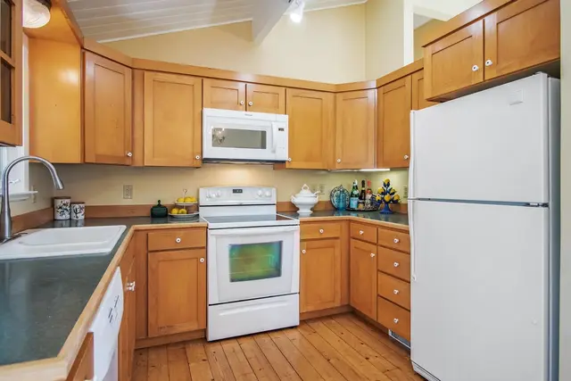 Listing Image for 107 Johnson Rd 23 of 48
