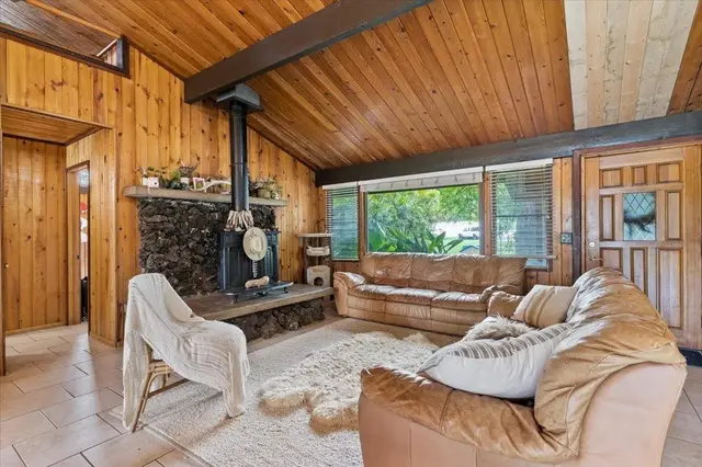 Listing Image for 11 Keola Pl 2 of 36