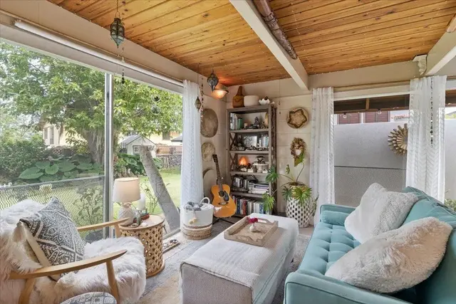 Listing Image for 11 Keola Pl 24 of 36