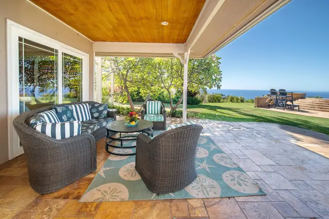 Listing Image for 21 W Huapala Pl A 44 of 50