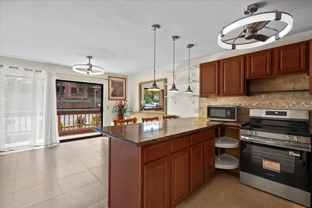 Listing Image for 3740 Lower Honoapiilani Rd D103 10 of 37