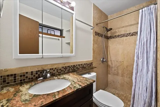 Listing Image for 3740 Lower Honoapiilani Rd D103 18 of 37
