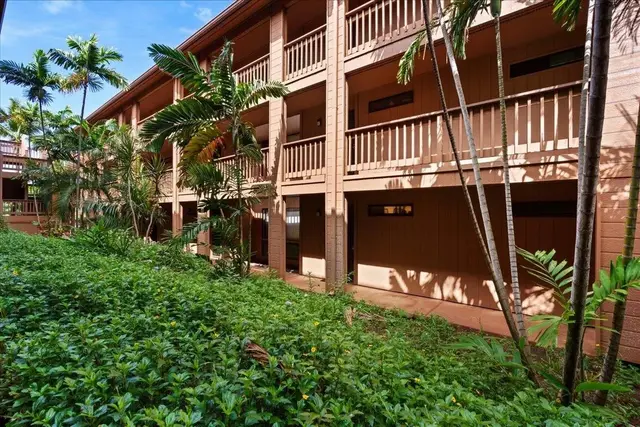 Listing Image for 3740 Lower Honoapiilani Rd D103 21 of 37