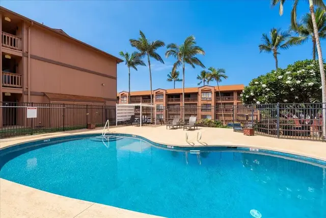 Listing Image for 3740 Lower Honoapiilani Rd D103 23 of 37