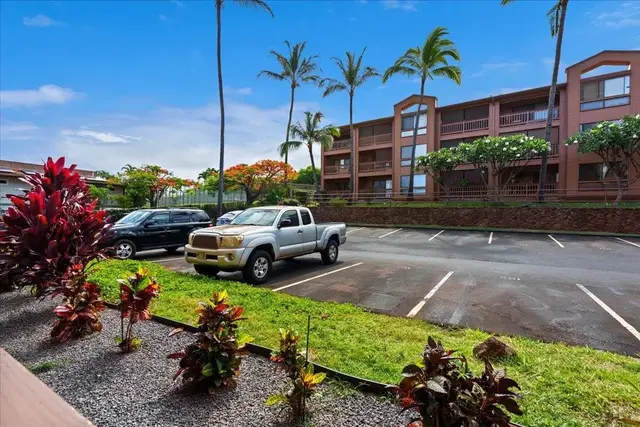 Listing Image for 3740 Lower Honoapiilani Rd D103 34 of 37