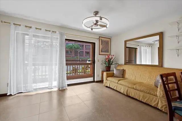 Listing Image for 3740 Lower Honoapiilani Rd D103 4 of 37