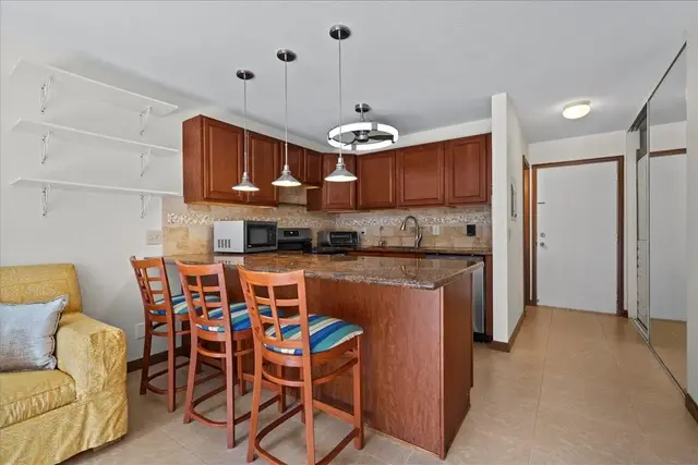 Listing Image for 3740 Lower Honoapiilani Rd D103 7 of 37
