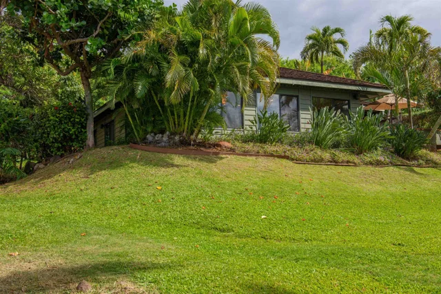 Listing Image for 2750 Kalapu Dr 23 4 of 27