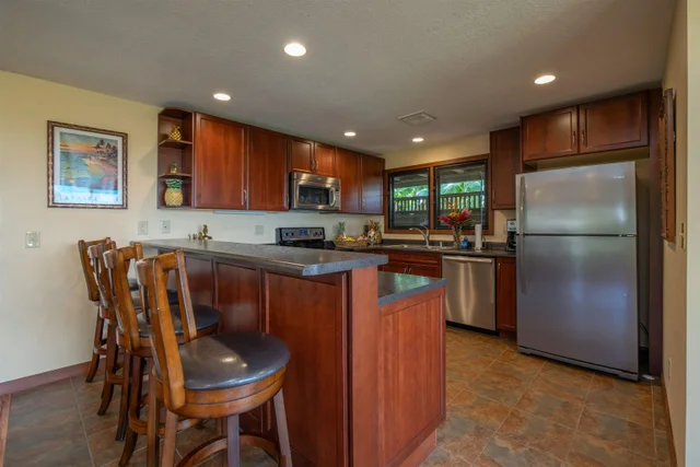 Listing Image for 2750 Kalapu Dr 23 9 of 27