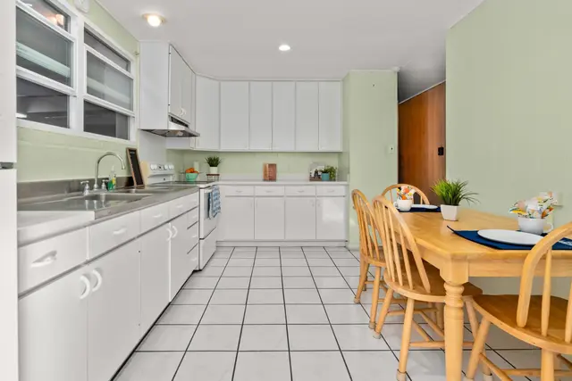 Listing Image for 314 Palama Dr 8 of 34