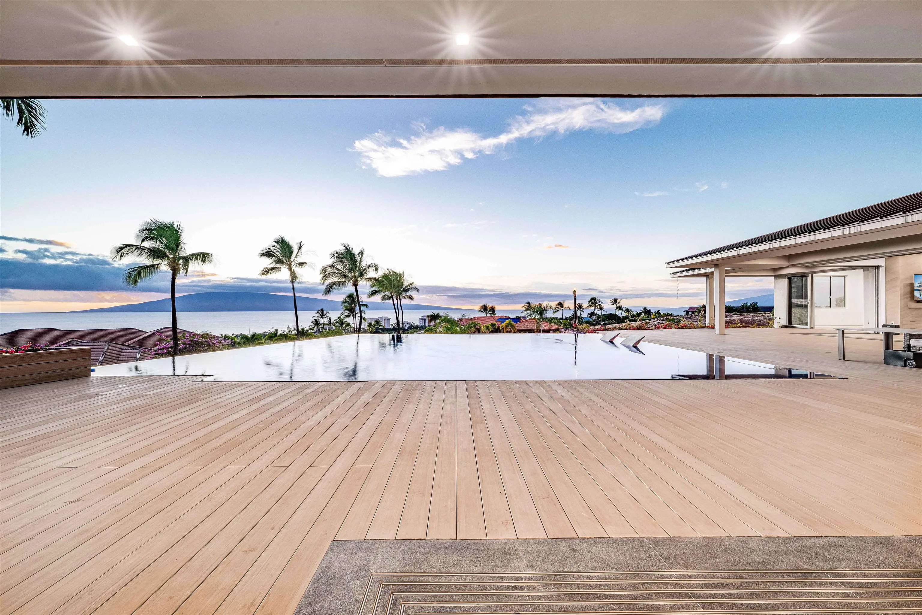 Photo of Listing #408049