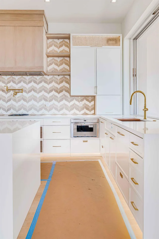 Listing Image for 467 Anapuni Loop 10 of 50