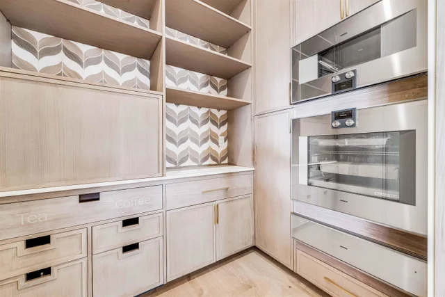 Listing Image for 467 Anapuni Loop 13 of 50