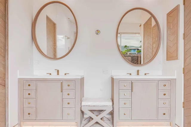 Listing Image for 467 Anapuni Loop 25 of 50