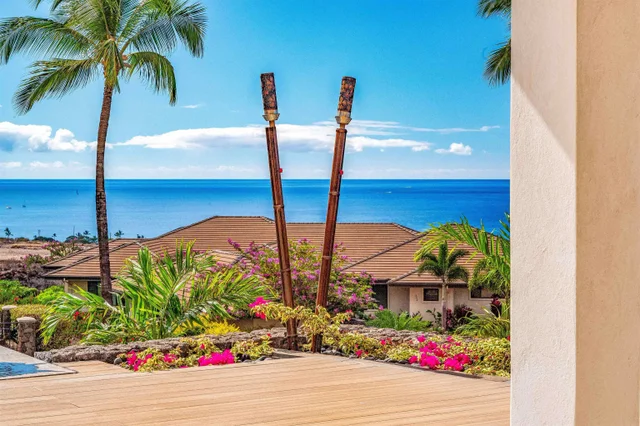 Listing Image for 467 Anapuni Loop 38 of 50