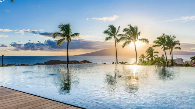 Listing Image for 467 Anapuni Loop 44 of 50