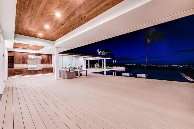 Listing Image for 467 Anapuni Loop 46 of 50