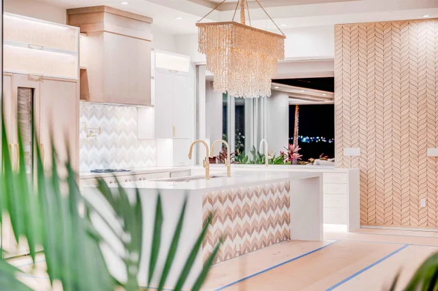 Listing Image for 467 Anapuni Loop 7 of 50