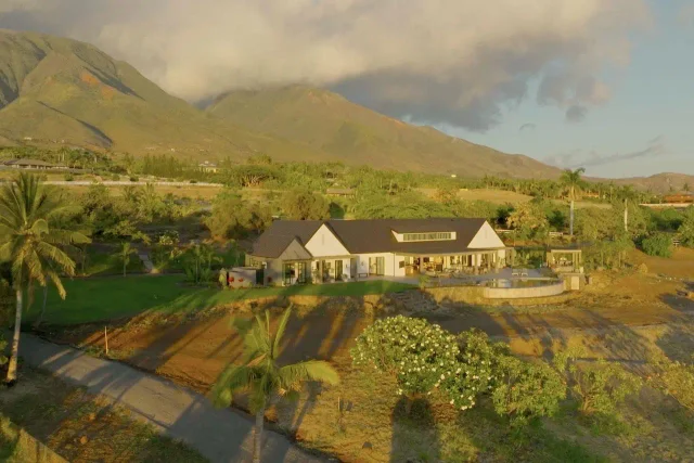 Listing Image for 325 Hokiokio Pl 31 of 31