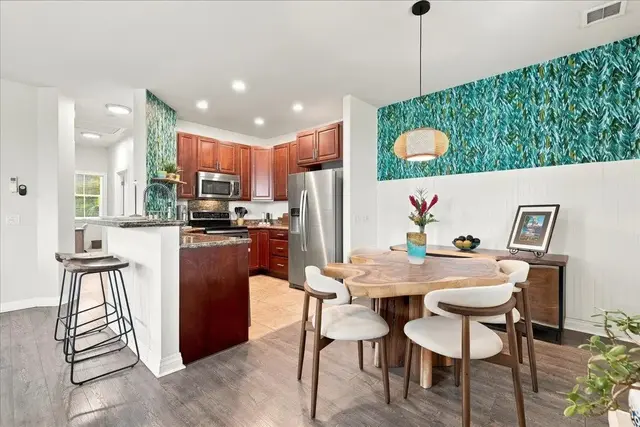 Listing Image for 32 Hune One Ln 5-203 17 of 49