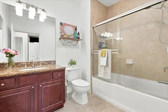 Listing Image for 32 Hune One Ln 5-203 32 of 49