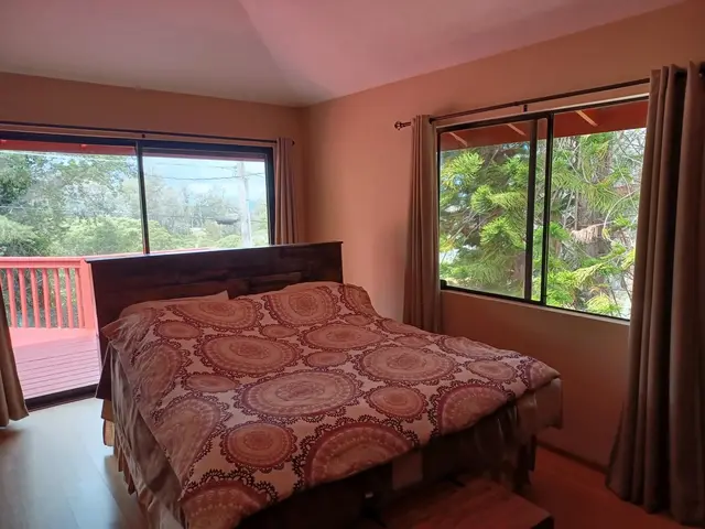 Listing Image for 16 Ehu Rd 12 of 50