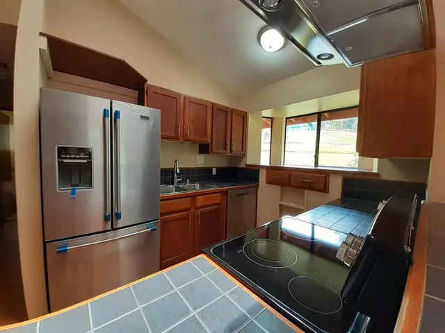 Listing Image for 16 Ehu Rd 16 of 50
