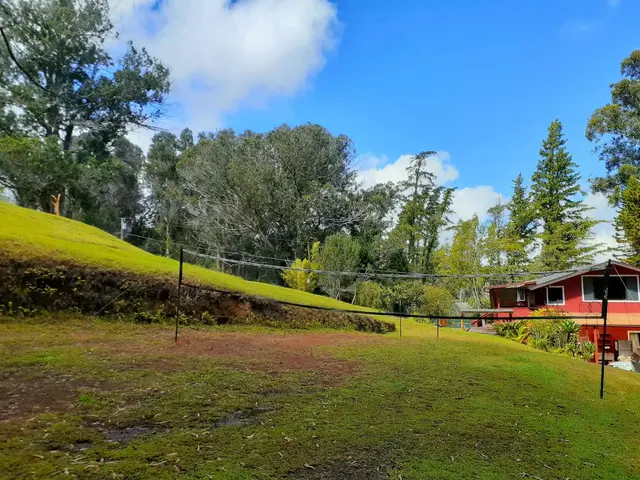 Listing Image for 16 Ehu Rd 30 of 50