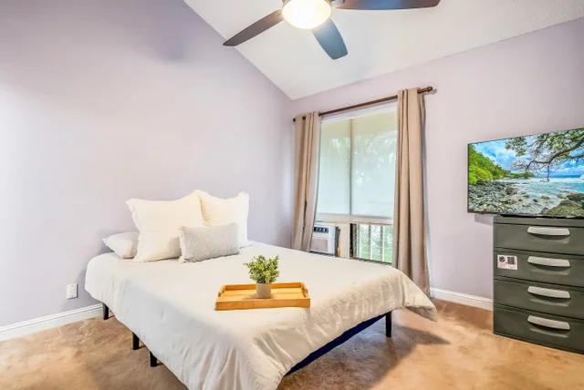 Listing Image for 15 Kulanihakoi St 17e 20 of 43