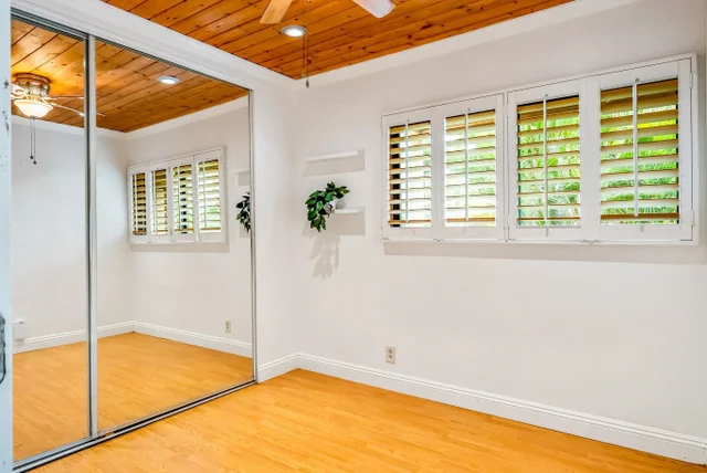 Listing Image for 15 Kulanihakoi St 17e 32 of 43