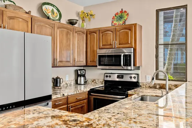Listing Image for 5295 Lower Honoapiilani Rd B36 18 of 49