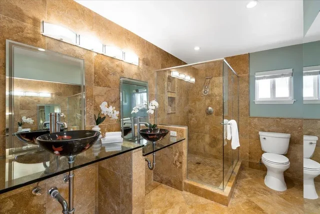 Listing Image for 543 Polulani Dr 20 of 50