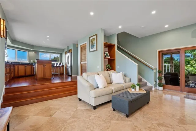 Listing Image for 543 Polulani Dr 22 of 50