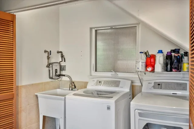 Listing Image for 543 Polulani Dr 33 of 50