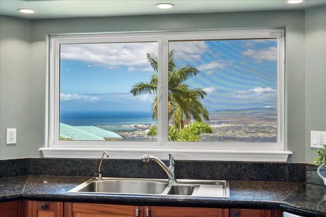 Listing Image for 543 Polulani Dr 9 of 50