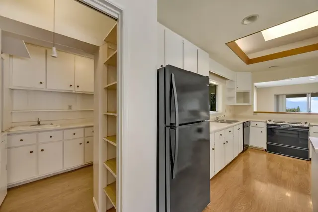 Listing Image for 41 Poha Pl 13 of 44