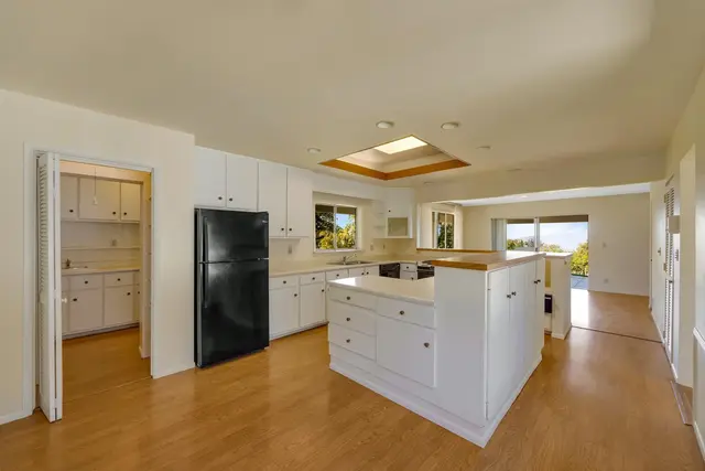 Listing Image for 41 Poha Pl 15 of 44