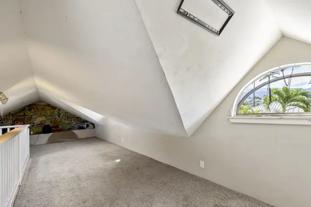 Listing Image for 2058 Kanoe St 2c 10 of 27